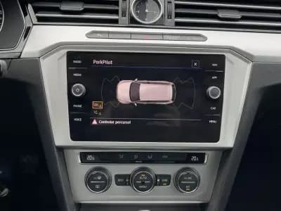 Vendo Volkswagen Passat Variant 2018 - 19990 EUR, 177800 km - AUTO.MOTO.pt