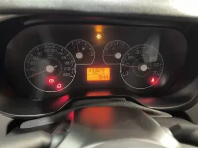 Vendo Fiat Punto 2008 - 2999 EUR, 233000 km - AUTO.MOTO.pt