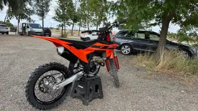 Sell KTM SX 250 F 2025 - 9300 EUR, 18 km - AUTO.MOTO.pt