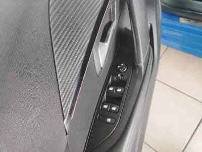 Sell Peugeot 208 2020 - 13750 EUR, 61000 km - AUTO.MOTO.pt