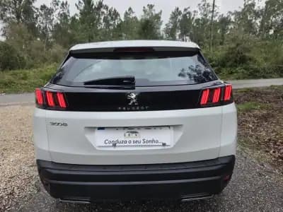 Vendo Peugeot 3008 2021 - 21900 EUR, 148000 km - AUTO.MOTO.pt
