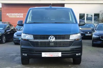 Vendo Volkswagen Transporter 2021 - 22990 EUR, 115000 km - AUTO.MOTO.pt