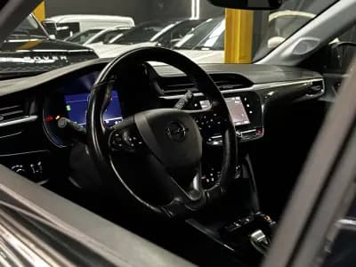 Vendo Opel Corsa-e 2022 - 16490 EUR, 82251 km - AUTO.MOTO.pt