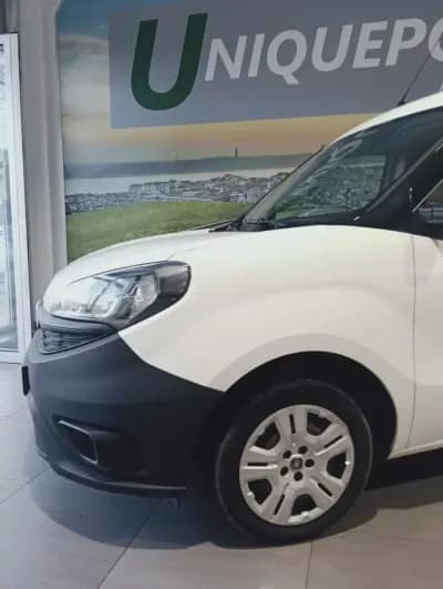 Sell Fiat Doblo 2021 - 10990 EUR, 99701 km - AUTO.MOTO.pt