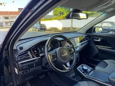 Vendo Kia e-Niro 2022 - 23490 EUR, 65800 km - AUTO.MOTO.pt