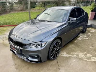 Vendo BMW 320 2013 - 19999 EUR, 190000 km - AUTO.MOTO.pt