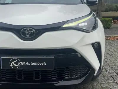 Vendo Toyota C-HR 2022 - 31400 EUR, 74000 km - AUTO.MOTO.pt