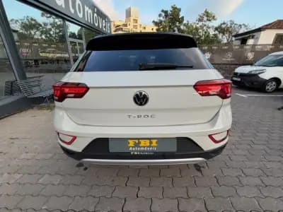 Vendo Volkswagen Amarok 2023 - 27900 EUR, 51200 km - AUTO.MOTO.pt