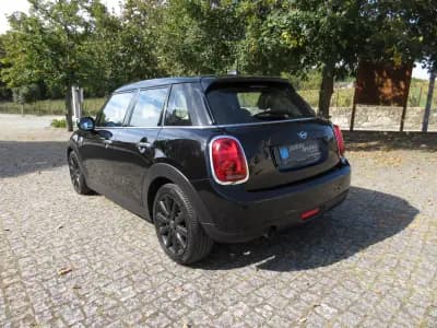 Sell MINI 2021 - 18990 EUR, 97000 km - AUTO.MOTO.pt