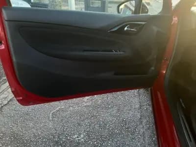 Vendo Citroën DS3 2010 - 8900 EUR, 175200 km - AUTO.MOTO.pt