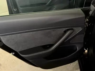 Vendo Tesla Model 3 2019 - 29900 EUR, 132895 km - AUTO.MOTO.pt