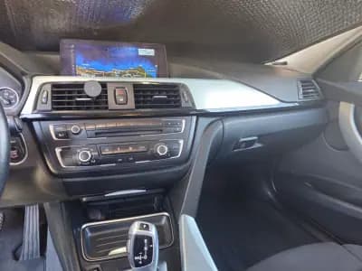 Vendo BMW 318 2014 - 15750 EUR, 143203 km - AUTO.MOTO.pt