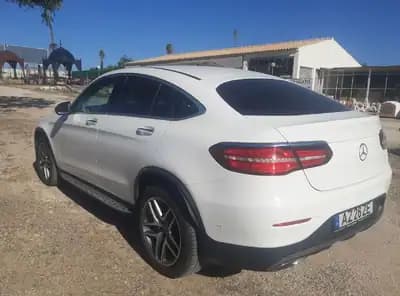 Sell Mercedes-Benz GLC 250 2018 - 49990 EUR, 96000 km - AUTO.MOTO.pt
