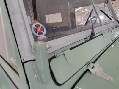 Vendo Land Rover Serie III 1973 - 35000 EUR, 87484 km - AUTO.MOTO.pt