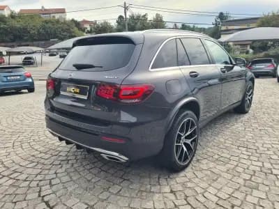 Vendo Mercedes-Benz GLC 300 2021 - 45790 EUR, 94629 km - AUTO.MOTO.pt