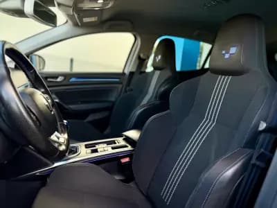 Sell Renault Mégane 2020 - 17950 EUR, 114000 km - AUTO.MOTO.pt