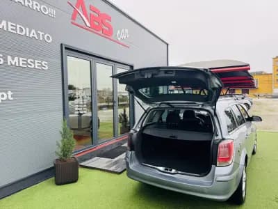 Sell Opel Astra Caravan 2005 - 3500 EUR, 300000 km - AUTO.MOTO.pt