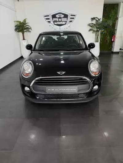 Vendo MINI 2016 - 15000 EUR, 90000 km - AUTO.MOTO.pt
