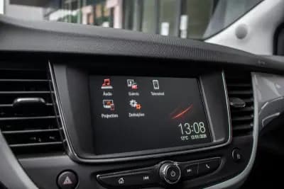 Vendo Opel Crossland X 2020 - 11980 EUR, 87391 km - AUTO.MOTO.pt