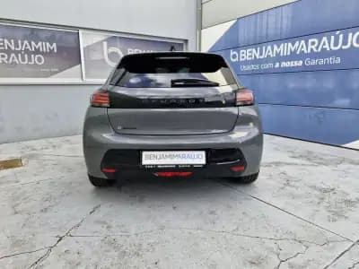 Vendo Peugeot 208 2023 - 29250 EUR, 4874 km - AUTO.MOTO.pt