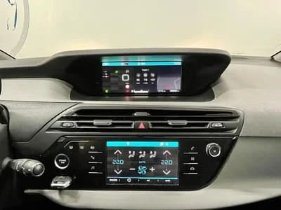 Vendo Citroën C4 Spacetourer 2020 - 24980 EUR, 65900 km - AUTO.MOTO.pt