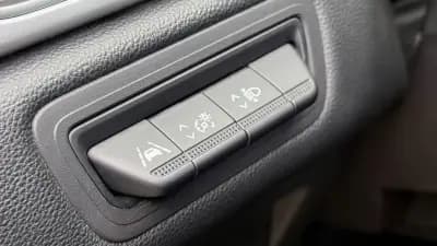 Sell Renault Captur 2023 - 16770 EUR, 70000 km - AUTO.MOTO.pt