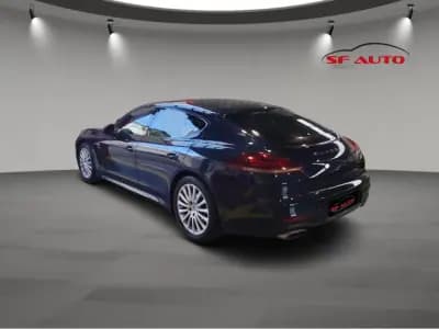 Vendo Porsche Panamera 2014 - 55000 EUR, 117234 km - AUTO.MOTO.pt
