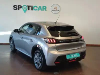 Vendo Peugeot 208 2023 - 27000 EUR, 24150 km - AUTO.MOTO.pt