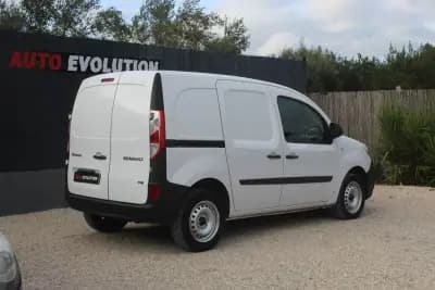 Vendo Renault Kangoo 2019 - 8456 EUR, 175000 km - AUTO.MOTO.pt