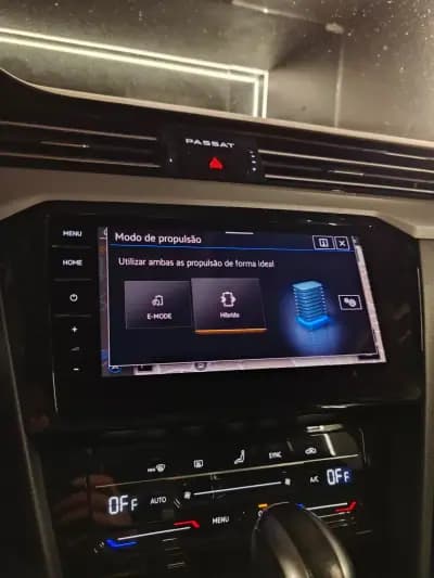 Vendo Volkswagen Passat Variant 2021 - 20750 EUR, 132592 km - AUTO.MOTO.pt