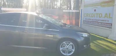 Sell Ford Focus 2015 - 8750 EUR, 162170 km - AUTO.MOTO.pt