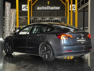 Vendo Tesla Model 3 2022 - 29990 EUR, 125900 km - AUTO.MOTO.pt