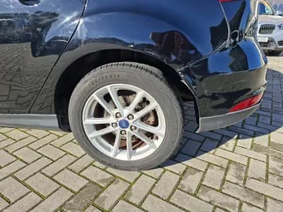 Sell Ford Focus 2018 - 9850 EUR, 109500 km - AUTO.MOTO.pt