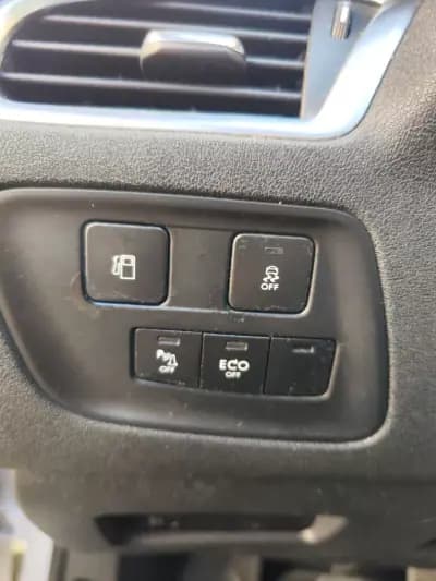 Sell Citroën C4 2015 - 9980 EUR, 157000 km - AUTO.MOTO.pt