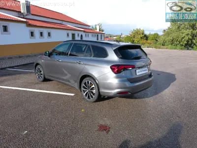 Vendo Fiat Tipo Station Wagon 2018 - 12750 EUR, 106000 km - AUTO.MOTO.pt