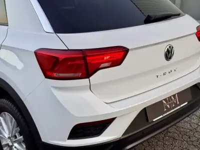 Vendo Volkswagen T-Roc 2020 - 23500 EUR, 88000 km - AUTO.MOTO.pt