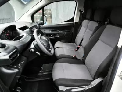 Vendo Peugeot Partner 2020 - 13950 EUR, 114372 km - AUTO.MOTO.pt