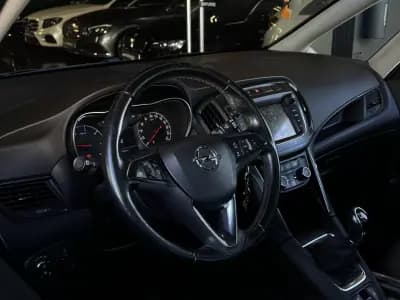 Vendo Opel Zafira 2017 - 14990 EUR, 131900 km - AUTO.MOTO.pt
