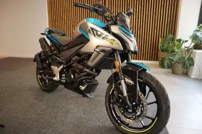 Sell CFMOTO 125NK 2026 - 3481 EUR, 1 km - AUTO.MOTO.pt