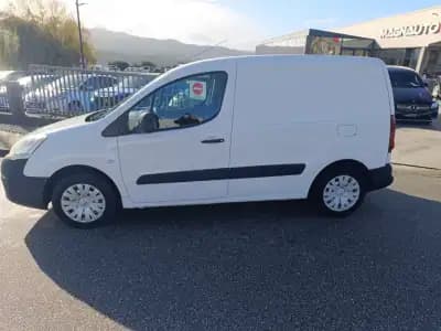 Sell Citroën BERLINGO 3 LUGARES 2017 - 9000 EUR, 220000 km - AUTO.MOTO.pt