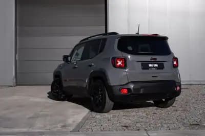 Vendo Jeep Renegade 2020 - 27500 EUR, 24000 km - AUTO.MOTO.pt