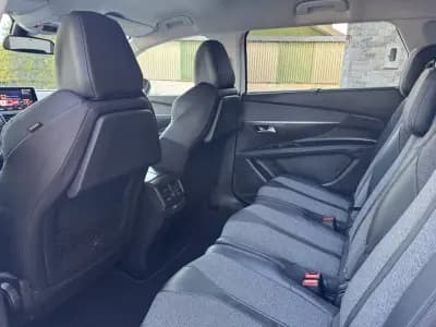 Vendo Peugeot 5008 2018 - 20500 EUR, 137000 km - AUTO.MOTO.pt