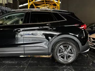 Vendo Opel Grandland X 2021 - 19990 EUR, 113300 km - AUTO.MOTO.pt