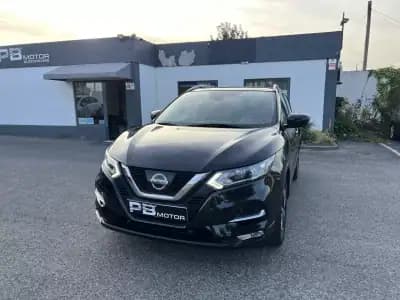 Vendo Nissan Qashqai 2017 - 15990 EUR, 131908 km - AUTO.MOTO.pt