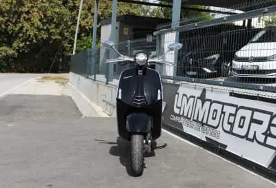Sell Piaggio Vespa 2013 - 11000 EUR, 2700 km - AUTO.MOTO.pt