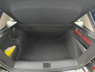 Vendo Skoda Kamiq 2023 - 16990 EUR, 49990 km - AUTO.MOTO.pt