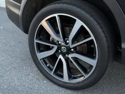 Vendo Nissan Qashqai 2014 - 12990 EUR, 199100 km - AUTO.MOTO.pt