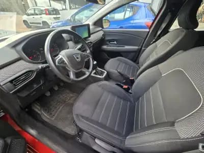 Vendo Dacia Sandero 2022 - 14950 EUR, 70100 km - AUTO.MOTO.pt