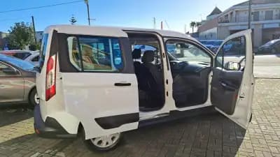 Vendo Ford Transit Connect 2019 - 16900 EUR, 240235 km - AUTO.MOTO.pt