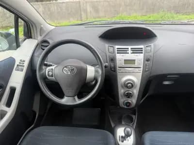 Vendo Toyota Yaris 2006 - 7450 EUR, 168000 km - AUTO.MOTO.pt